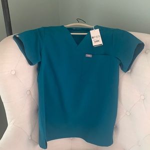 Figs Catarina scrub top Pacific Blue Small